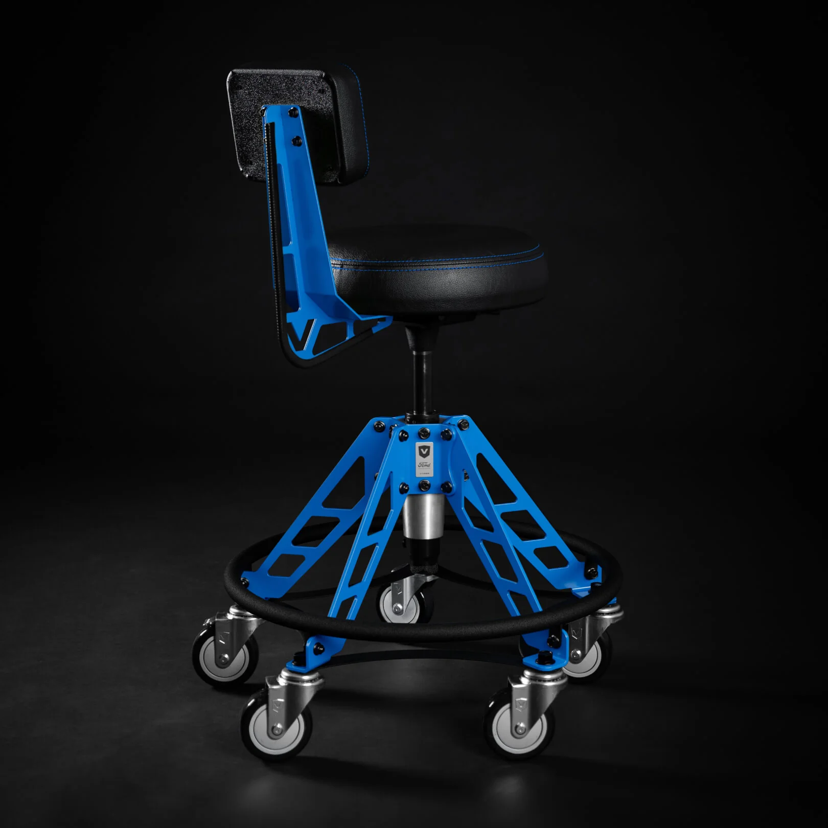 FORD MUSTANG® - GRABBER BLUE (ELEVATED) - Image 6