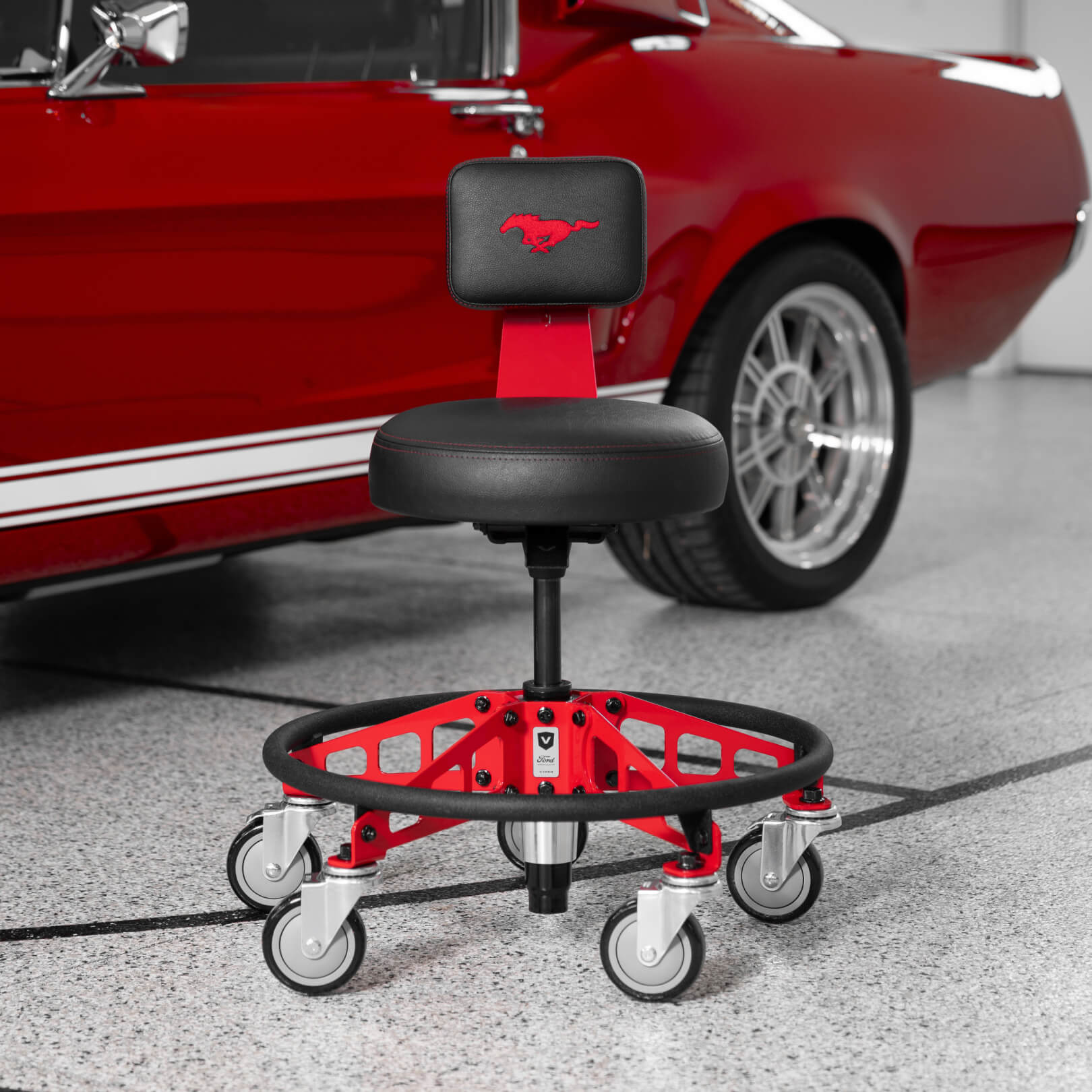 FORD MUSTANG® - RACE RED - Image 4