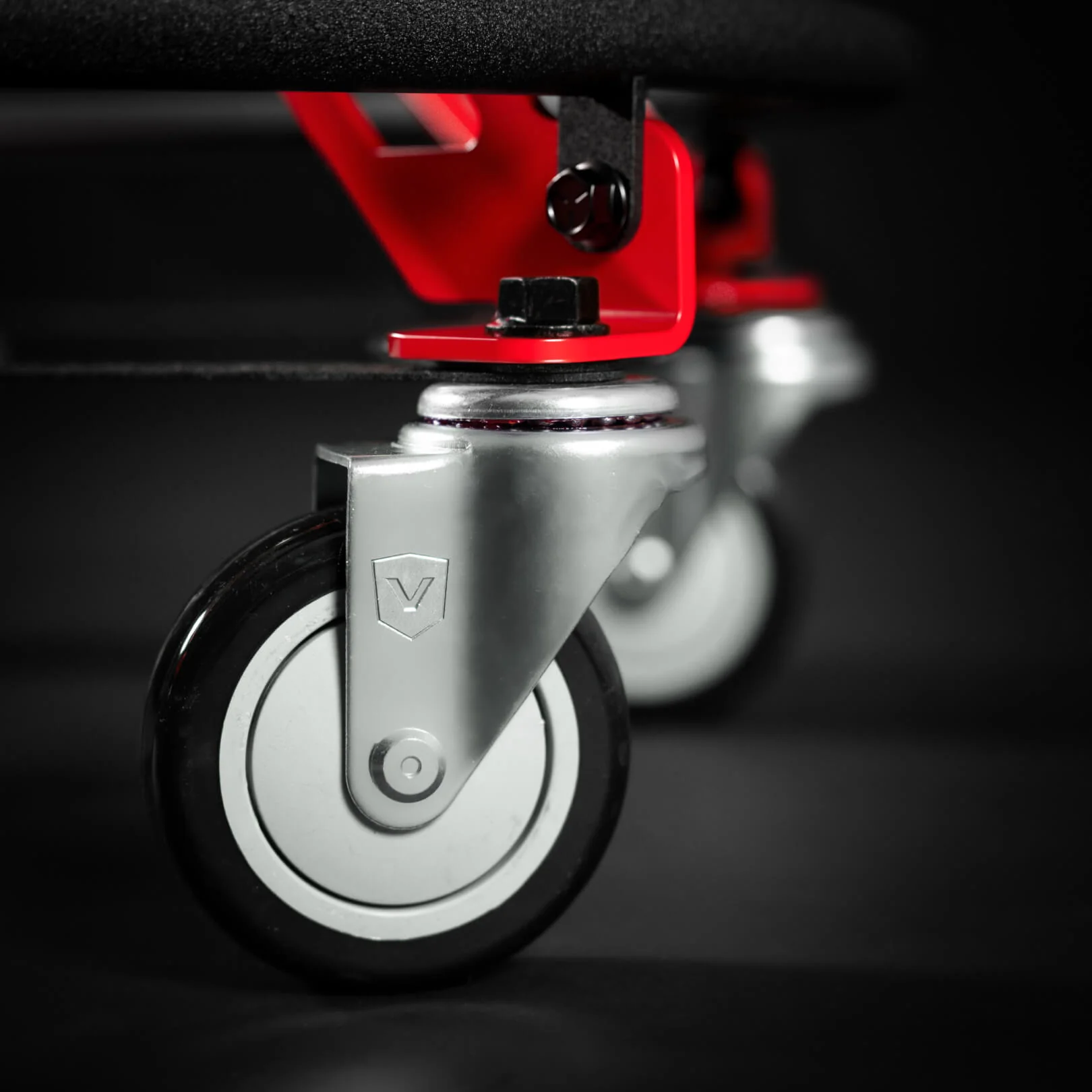 FORD MUSTANG® - RACE RED (ELEVATED) - Image 11
