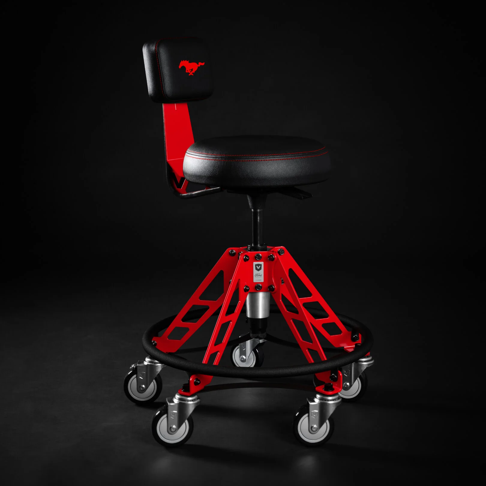 FORD MUSTANG® - RACE RED (ELEVATED) - Image 4