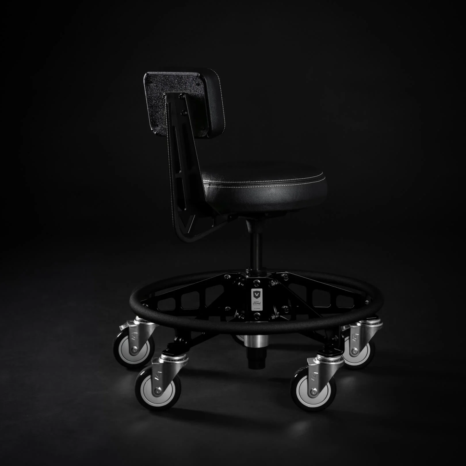 FORD MUSTANG® - SHADOW BLACK - Image 7