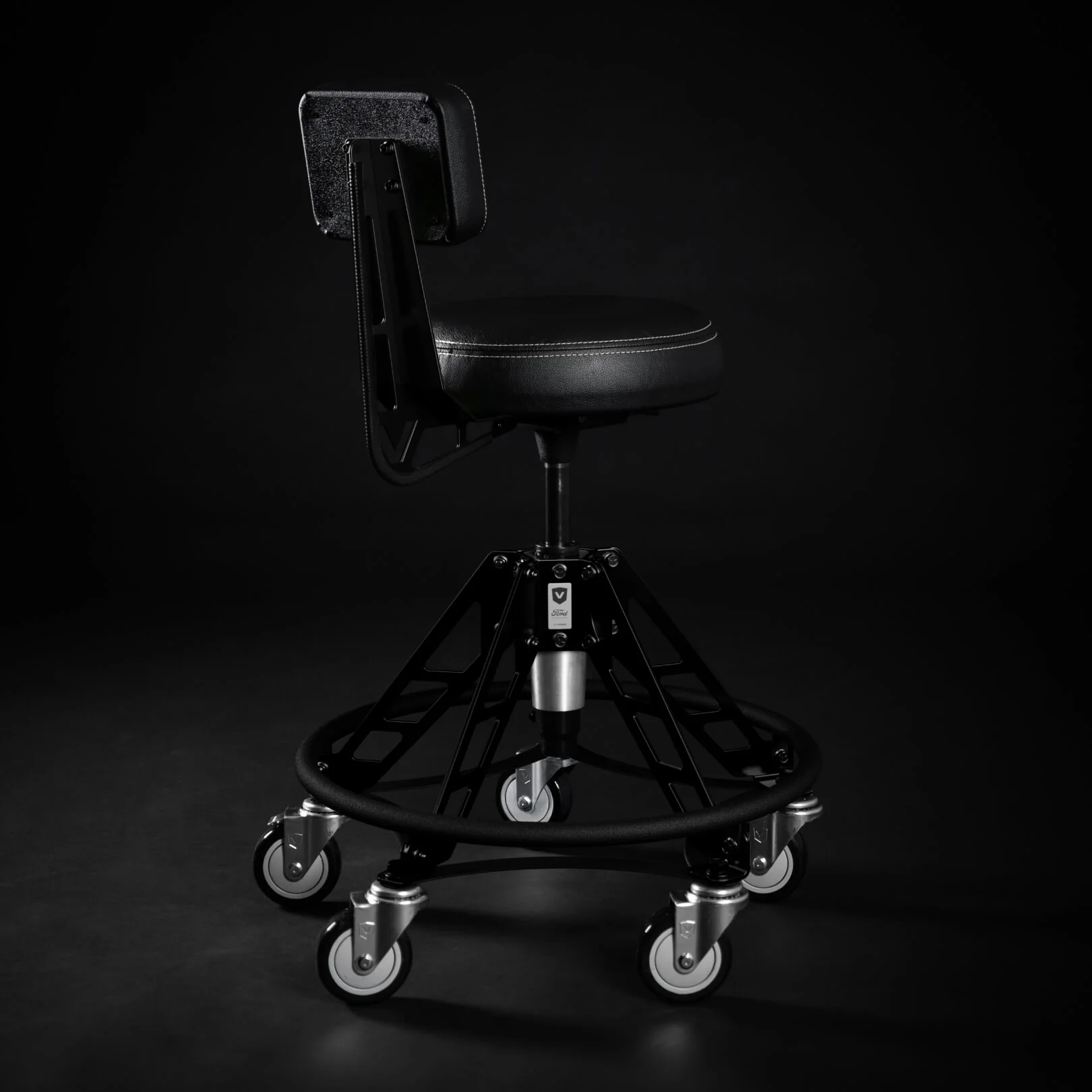 FORD MUSTANG® - SHADOW BLACK (ELEVATED) - Image 6