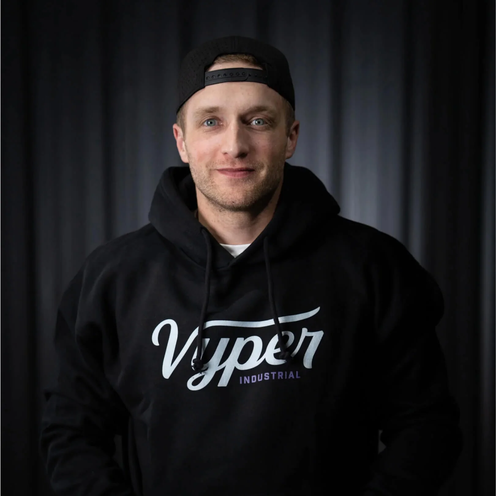 VYPER SCRIPT HOODIE - Image 4
